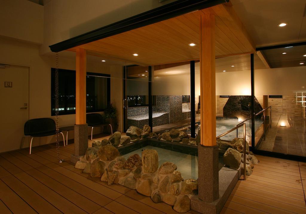 Hotel Coco Grand Takasaki Buitenkant foto
