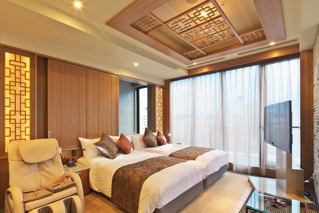 Hotel Coco Grand Takasaki Buitenkant foto