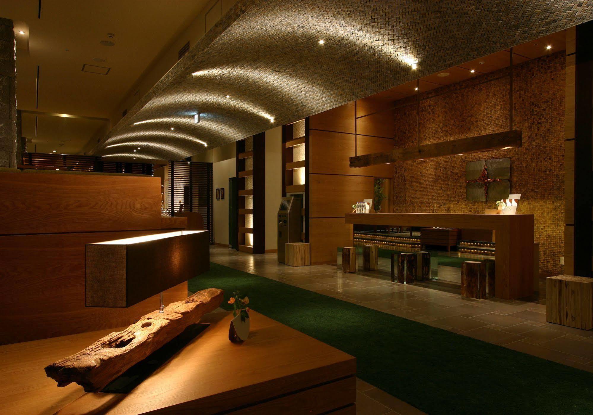 Hotel Coco Grand Takasaki Buitenkant foto
