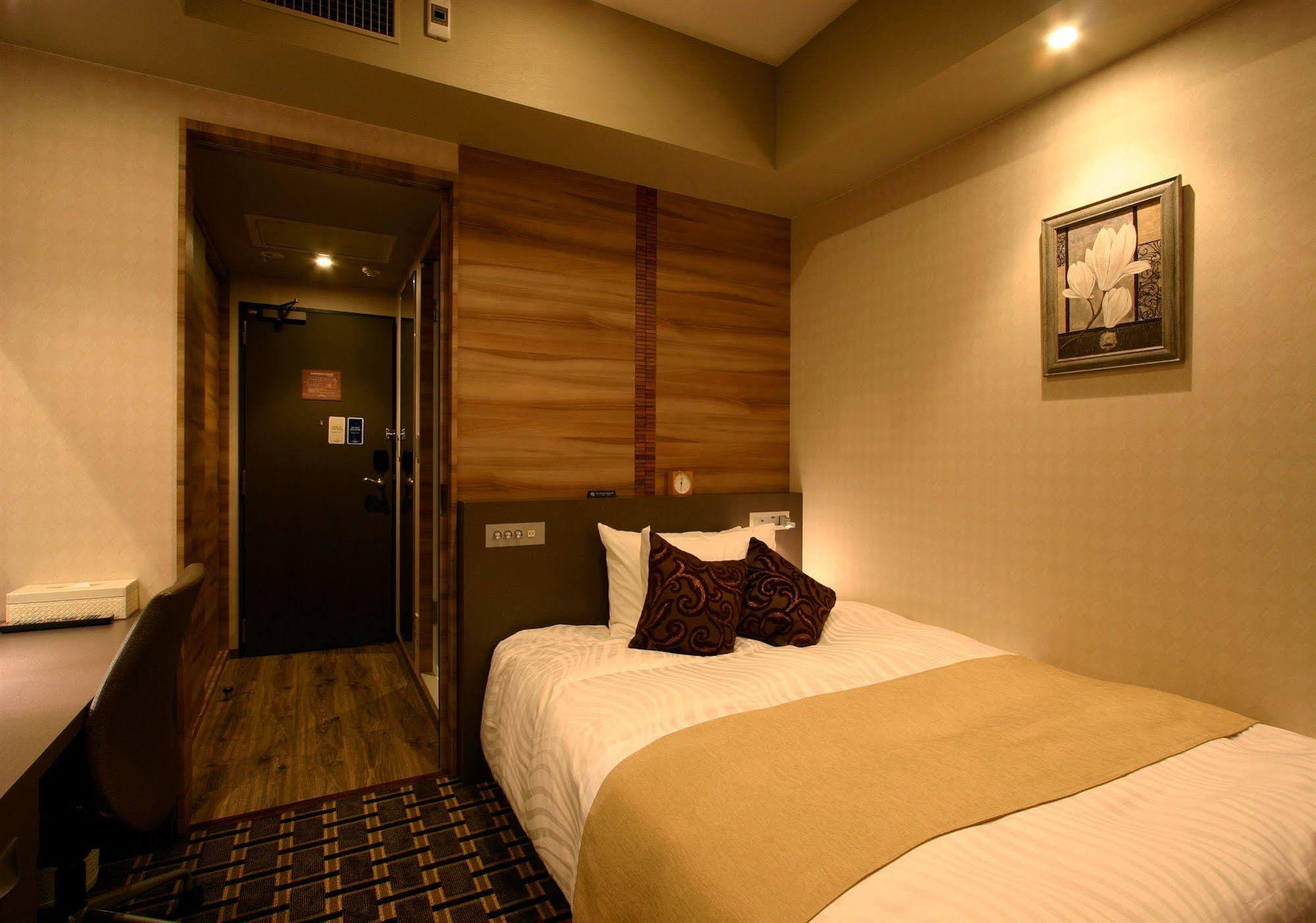 Hotel Coco Grand Takasaki Buitenkant foto