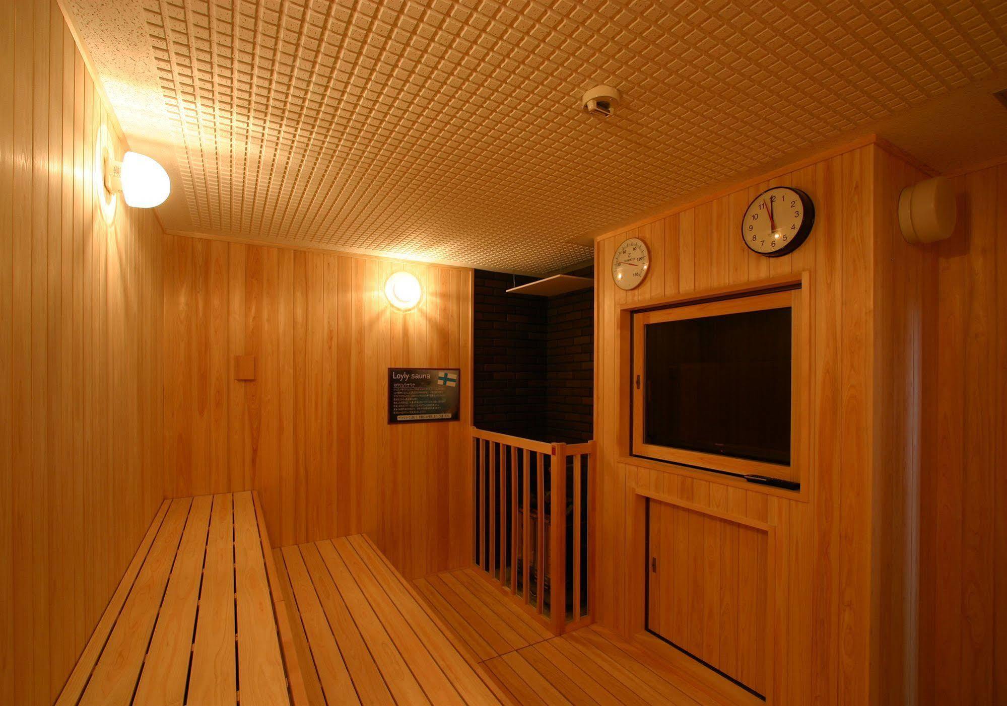 Hotel Coco Grand Takasaki Buitenkant foto