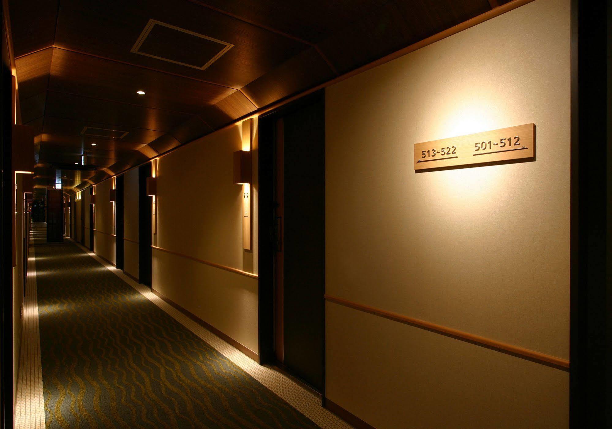 Hotel Coco Grand Takasaki Buitenkant foto